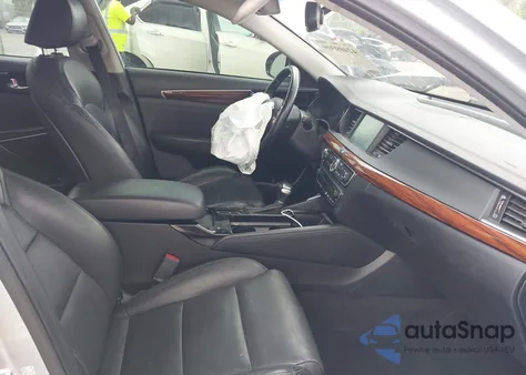 2017 Kia Cadenza Premium z USA, uszkodzony, nr VIN KNALC4J16H5080273